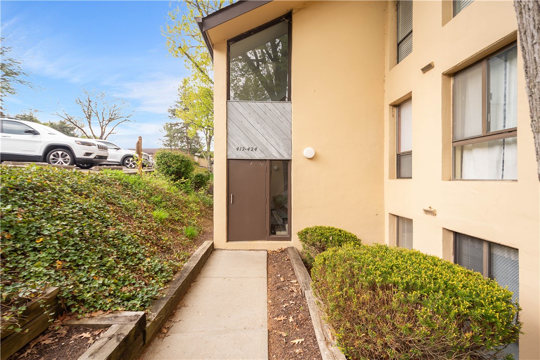 Scott Twp - Sal, Pennsylvania 15220, United States, 2 Bedrooms Bedrooms, ,1 BathroomBathrooms,Residential,Active,121208