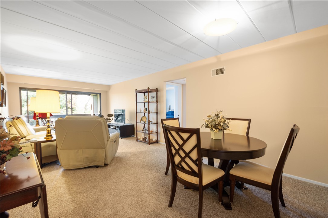 Scott Twp - Sal, Pennsylvania 15220, United States, 2 Bedrooms Bedrooms, ,1 BathroomBathrooms,Residential,Active,121208