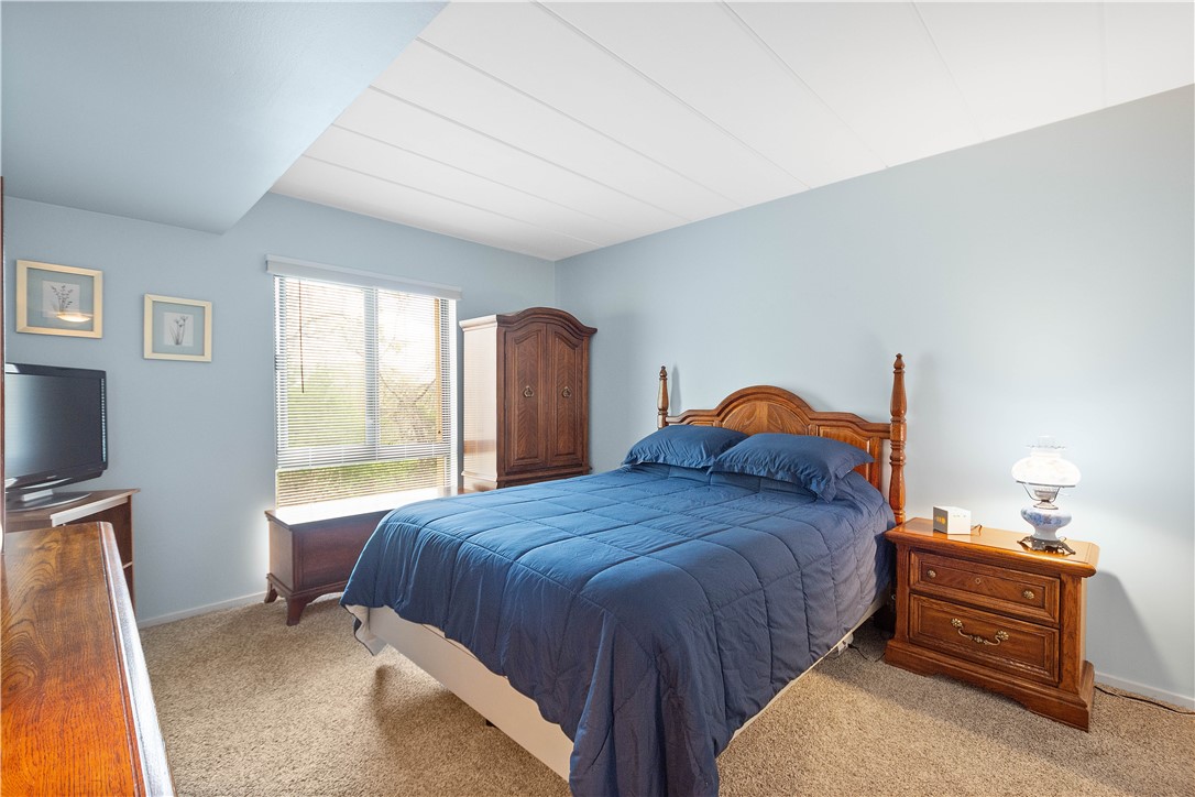 Scott Twp - Sal, Pennsylvania 15220, United States, 2 Bedrooms Bedrooms, ,1 BathroomBathrooms,Residential,Active,121208