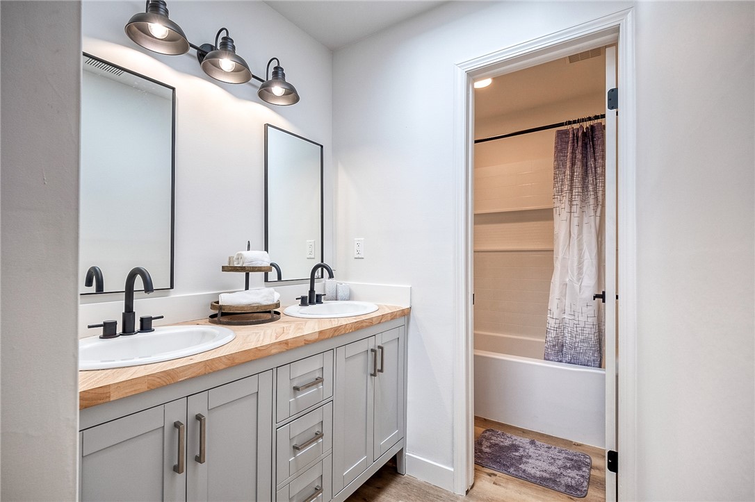 Cranberry Twp, Pennsylvania 16066, United States, 4 Bedrooms Bedrooms, ,3 BathroomsBathrooms,Residential,Active,92020