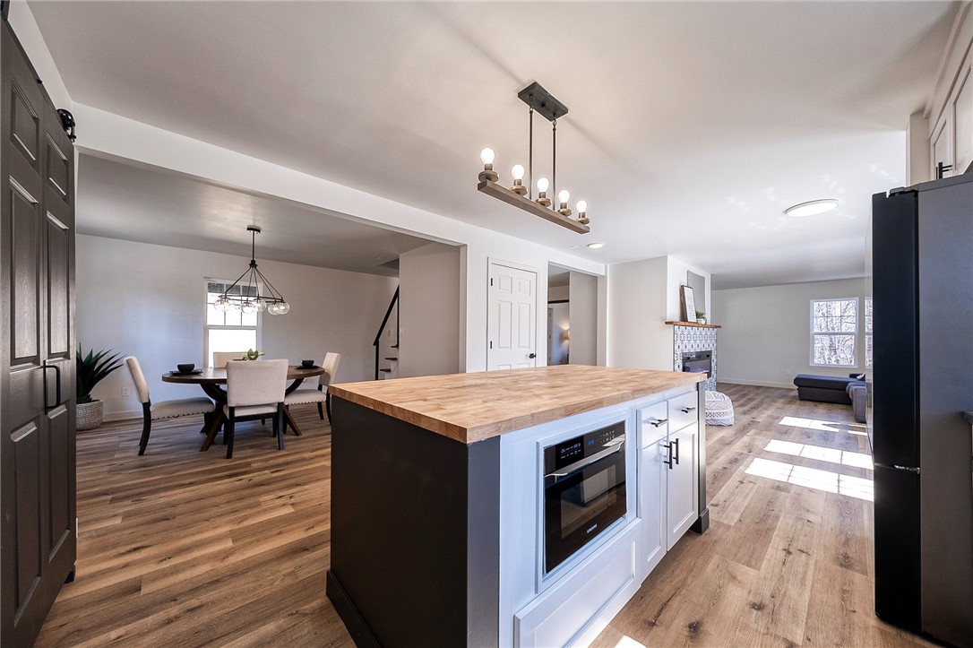 Cranberry Twp, Pennsylvania 16066, United States, 4 Bedrooms Bedrooms, ,3 BathroomsBathrooms,Residential,Active,92020