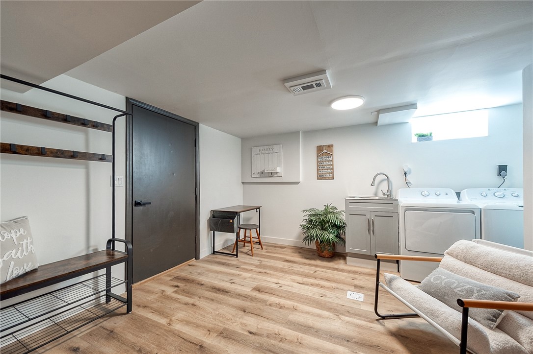 Cranberry Twp, Pennsylvania 16066, United States, 4 Bedrooms Bedrooms, ,3 BathroomsBathrooms,Residential,Active,92020