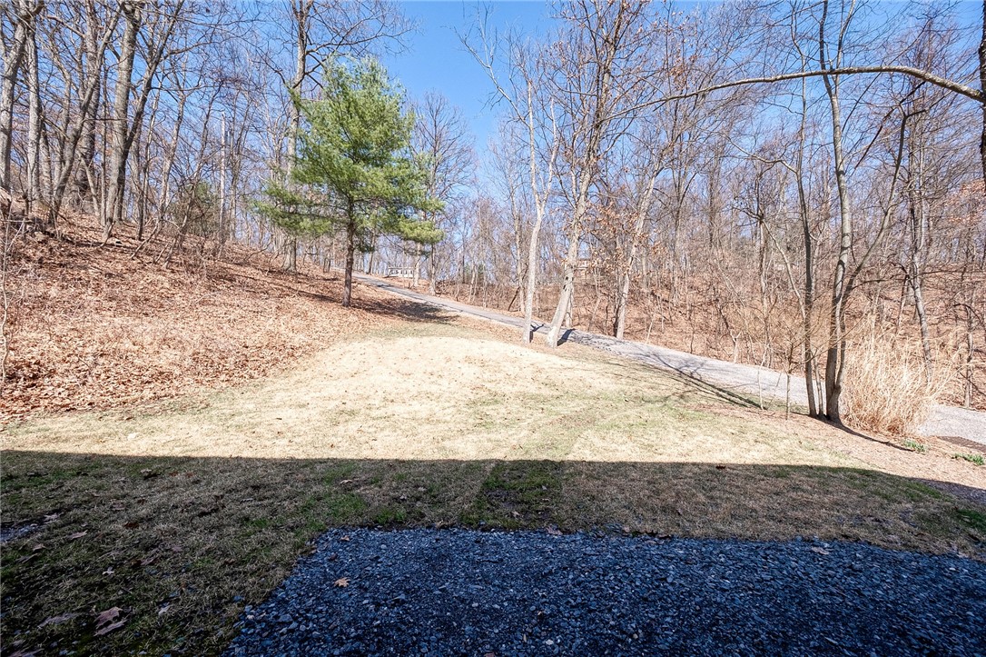 Cranberry Twp, Pennsylvania 16066, United States, 4 Bedrooms Bedrooms, ,3 BathroomsBathrooms,Residential,Active,92020