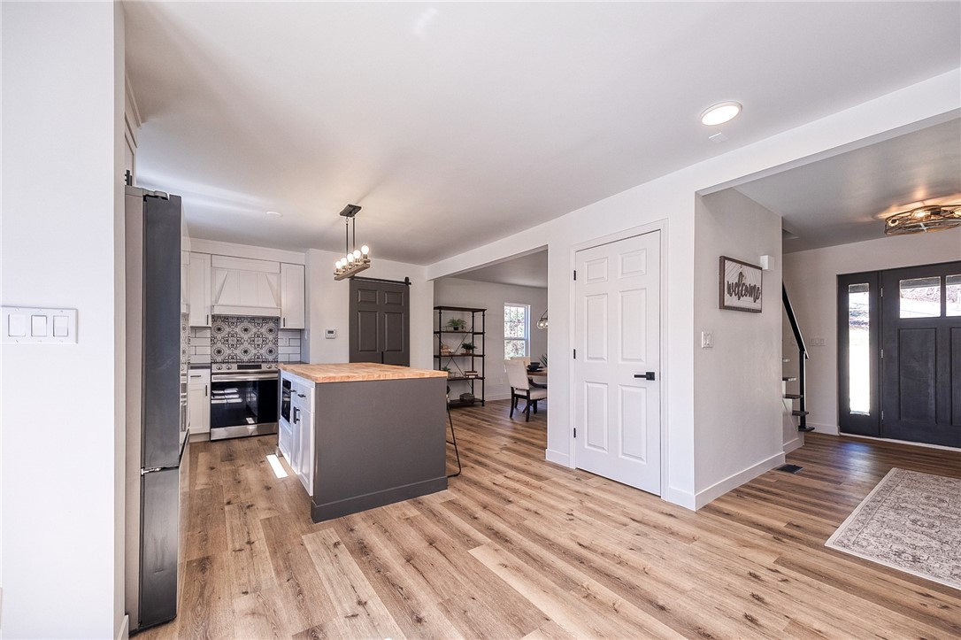 Cranberry Twp, Pennsylvania 16066, United States, 4 Bedrooms Bedrooms, ,3 BathroomsBathrooms,Residential,Active,92020