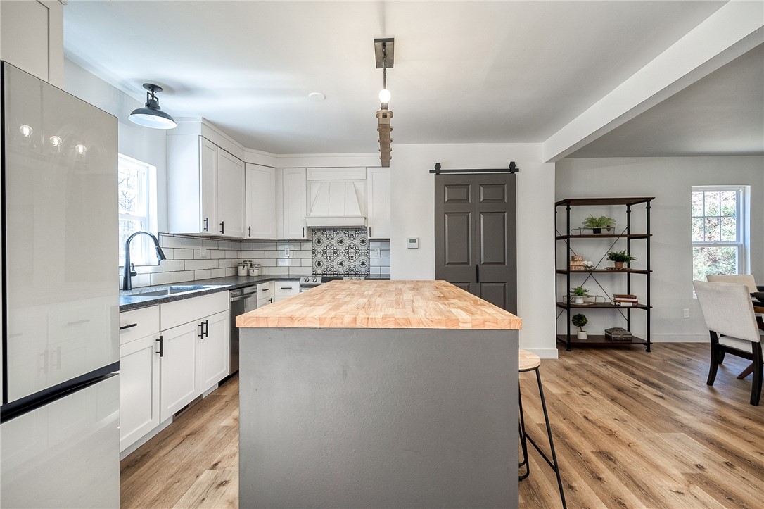 Cranberry Twp, Pennsylvania 16066, United States, 4 Bedrooms Bedrooms, ,3 BathroomsBathrooms,Residential,Active,92020