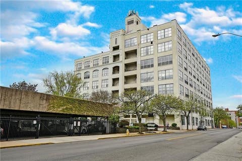Photo for 5850 Centre Ave 514