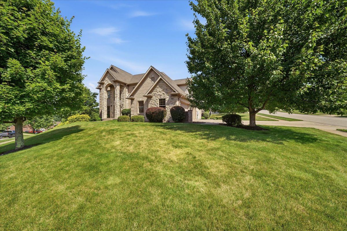 807 Cavan Drive