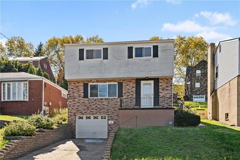 Photo of 135 Koegler Ave, Pittsburgh, PA 15227 (MLS # 1725748)