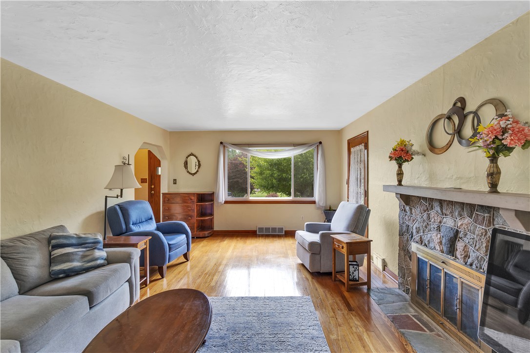 320 Pinevue Dr Dr, Monroeville, Pennsylvania image 13
