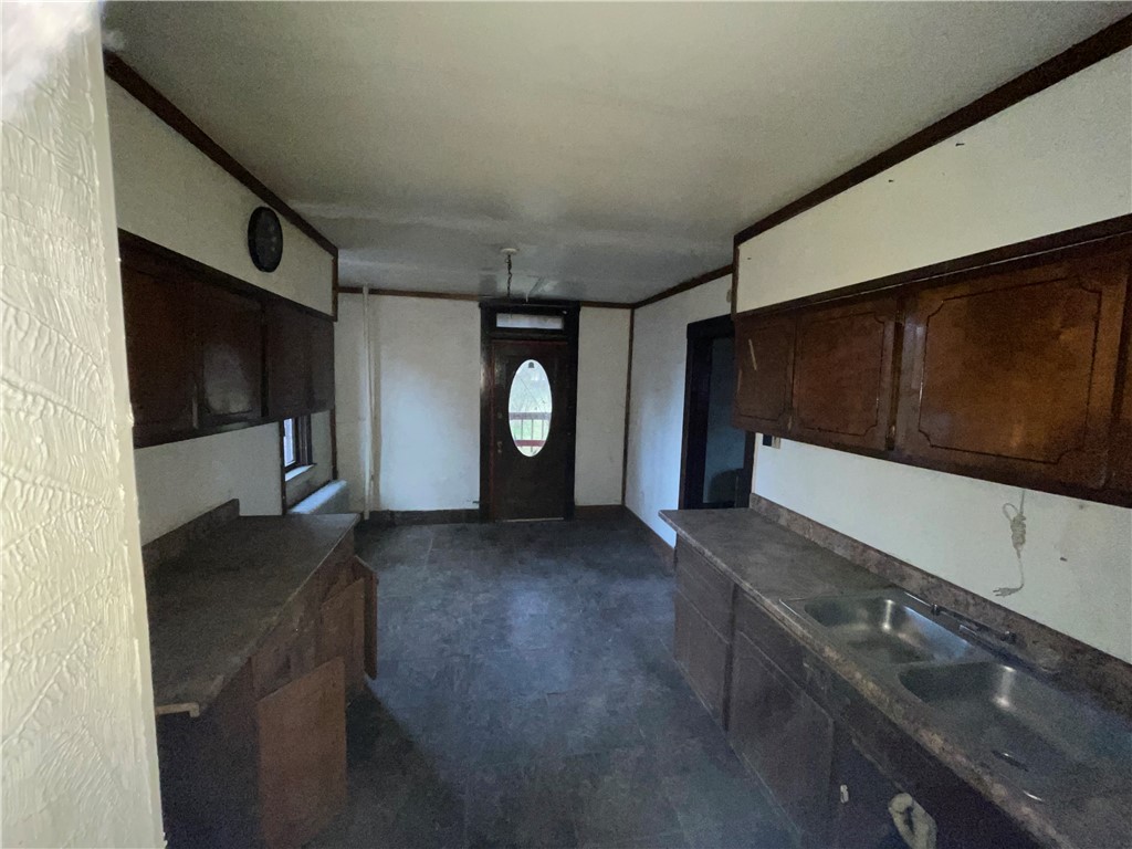 427 N 4th Street St, Clairton, Pennsylvania image 2