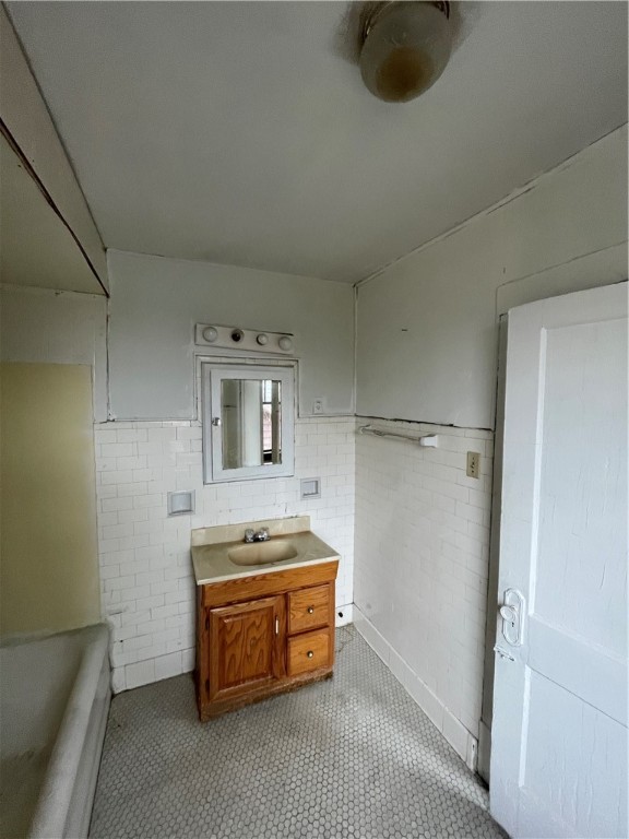 427 N 4th Street St, Clairton, Pennsylvania image 8