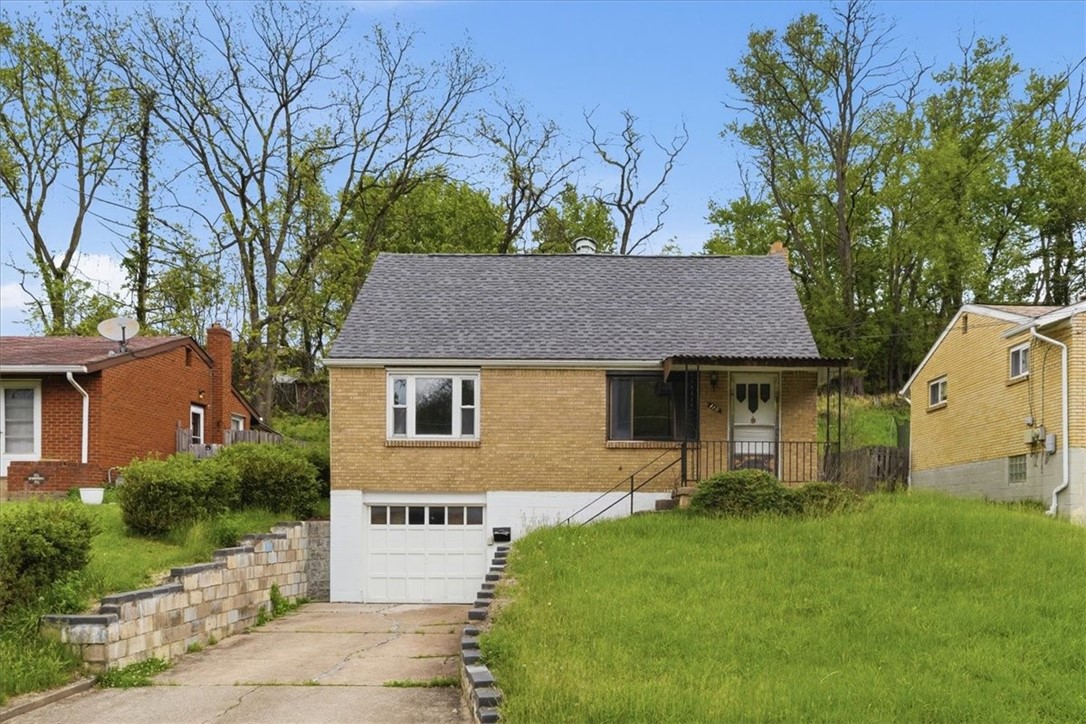 Photo 1 of 39 — 148 Dorothy Dr, Penn Hills, PA 15235