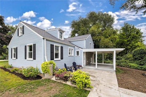 Photo for 905 King Road