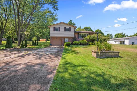 Photo for 545 Bedford Rd
