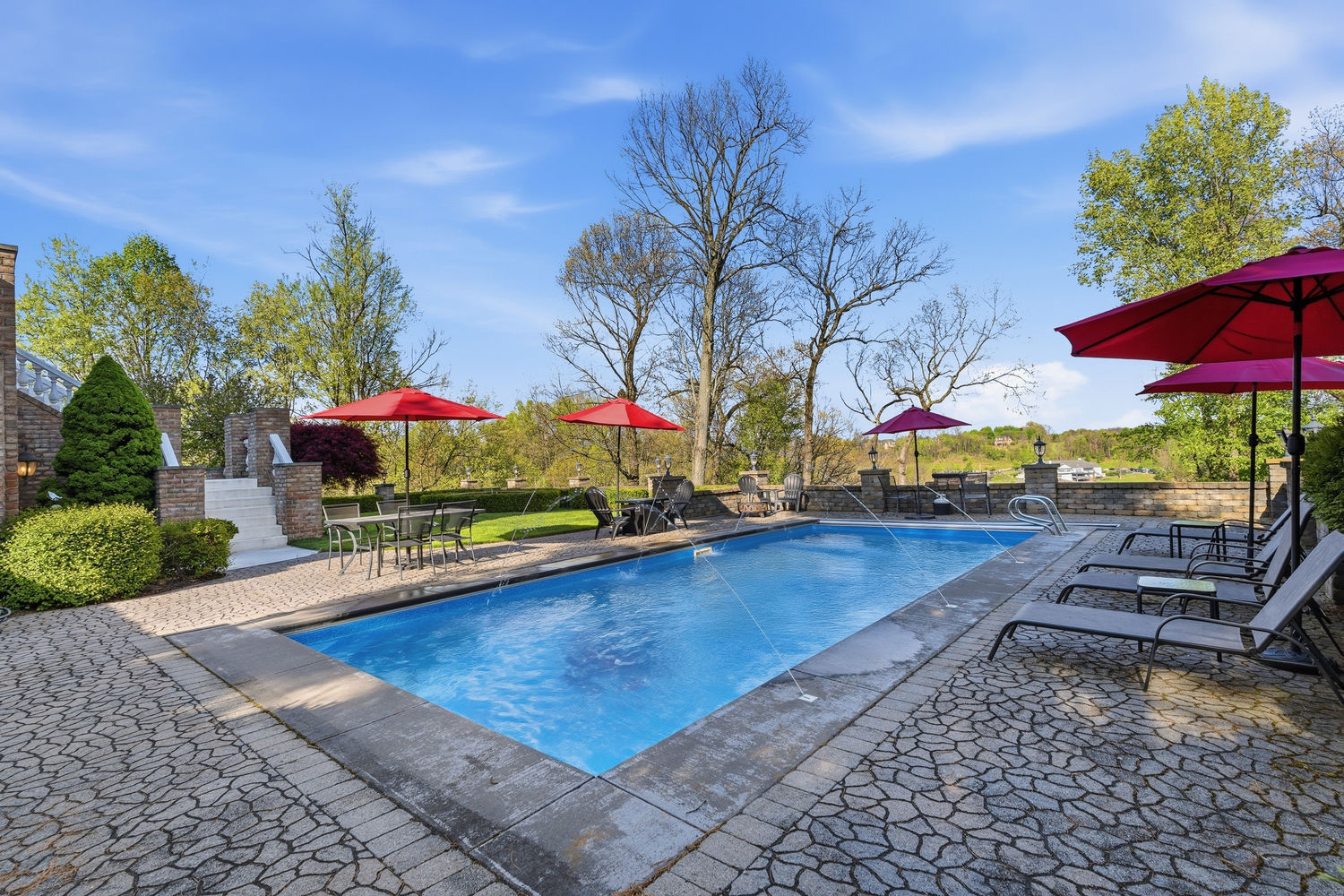 5005 Old Orchard Lane