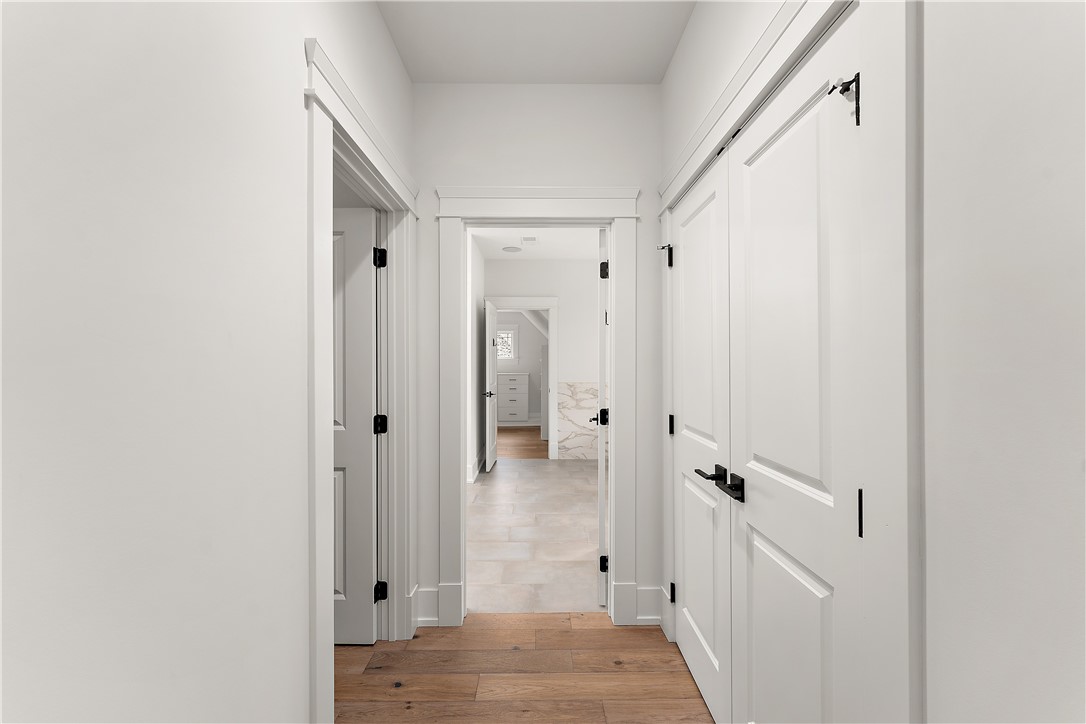 Marshall, Pennsylvania 15005, United States, 6 Bedrooms Bedrooms, ,6 BathroomsBathrooms,Residential,Active,212810