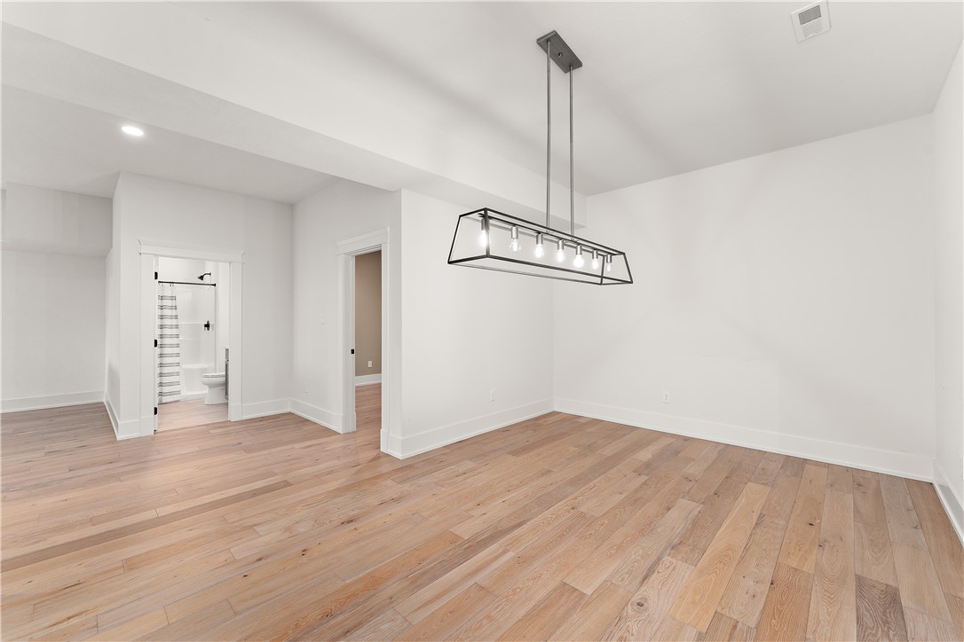 Marshall, Pennsylvania 15005, United States, 6 Bedrooms Bedrooms, ,6 BathroomsBathrooms,Residential,Active,212810