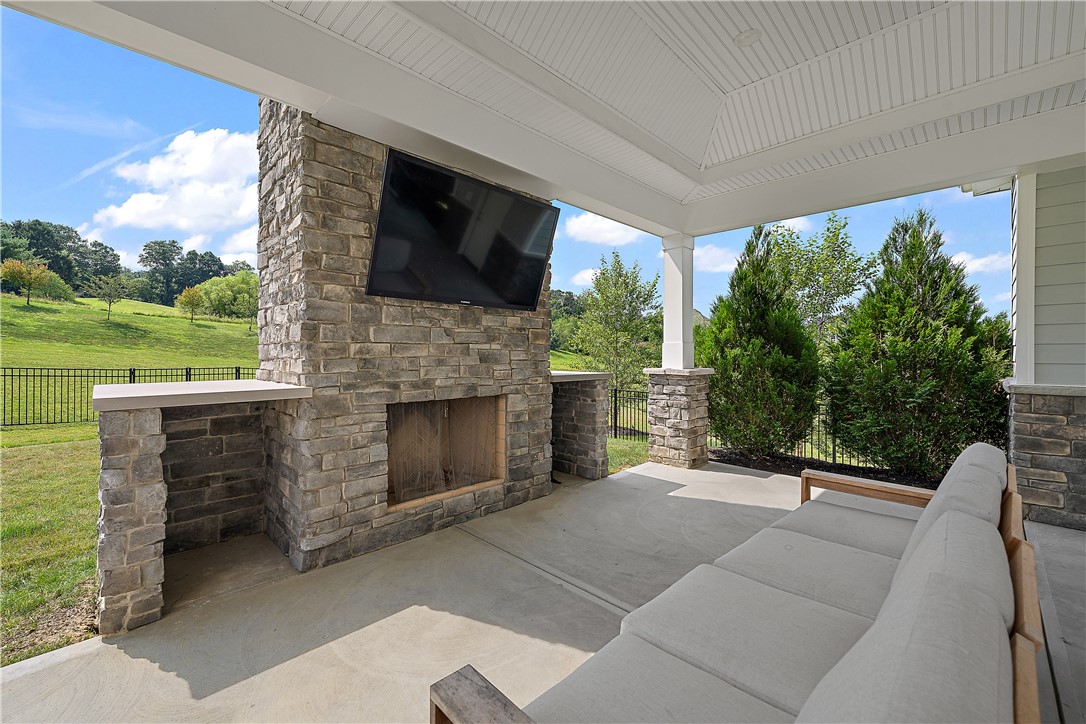 Marshall, Pennsylvania 15005, United States, 6 Bedrooms Bedrooms, ,6 BathroomsBathrooms,Residential,Active,212810