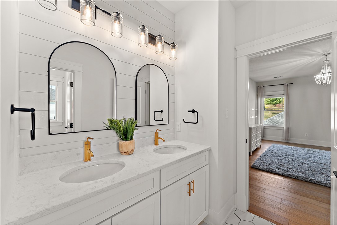 Marshall, Pennsylvania 15005, United States, 6 Bedrooms Bedrooms, ,6 BathroomsBathrooms,Residential,Active,212810