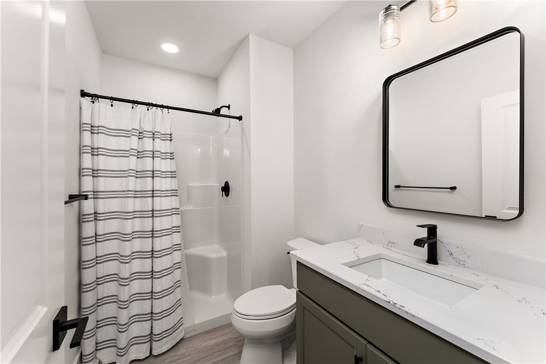 Marshall, Pennsylvania 15005, United States, 6 Bedrooms Bedrooms, ,6 BathroomsBathrooms,Residential,Active,212810