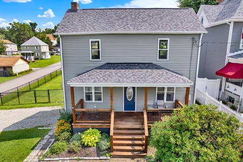 Photo for 626 Painter St