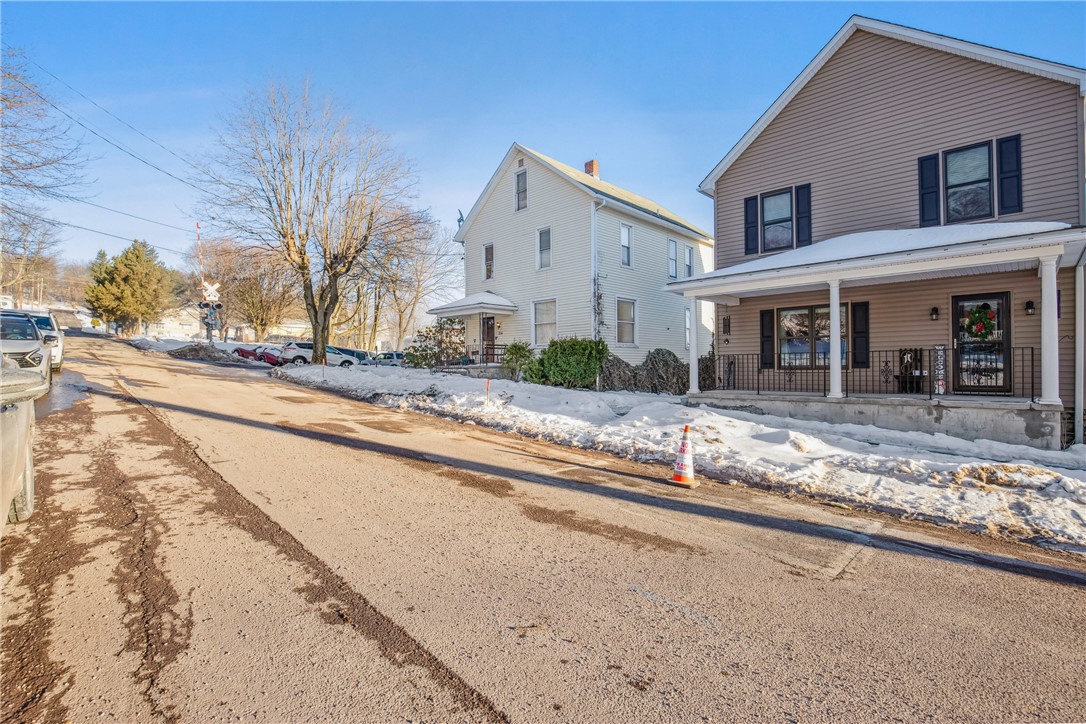 Meyersdale Boro, Pennsylvania 15552, United States, 4 Bedrooms Bedrooms, ,2 BathroomsBathrooms,Residential,Pending,12858