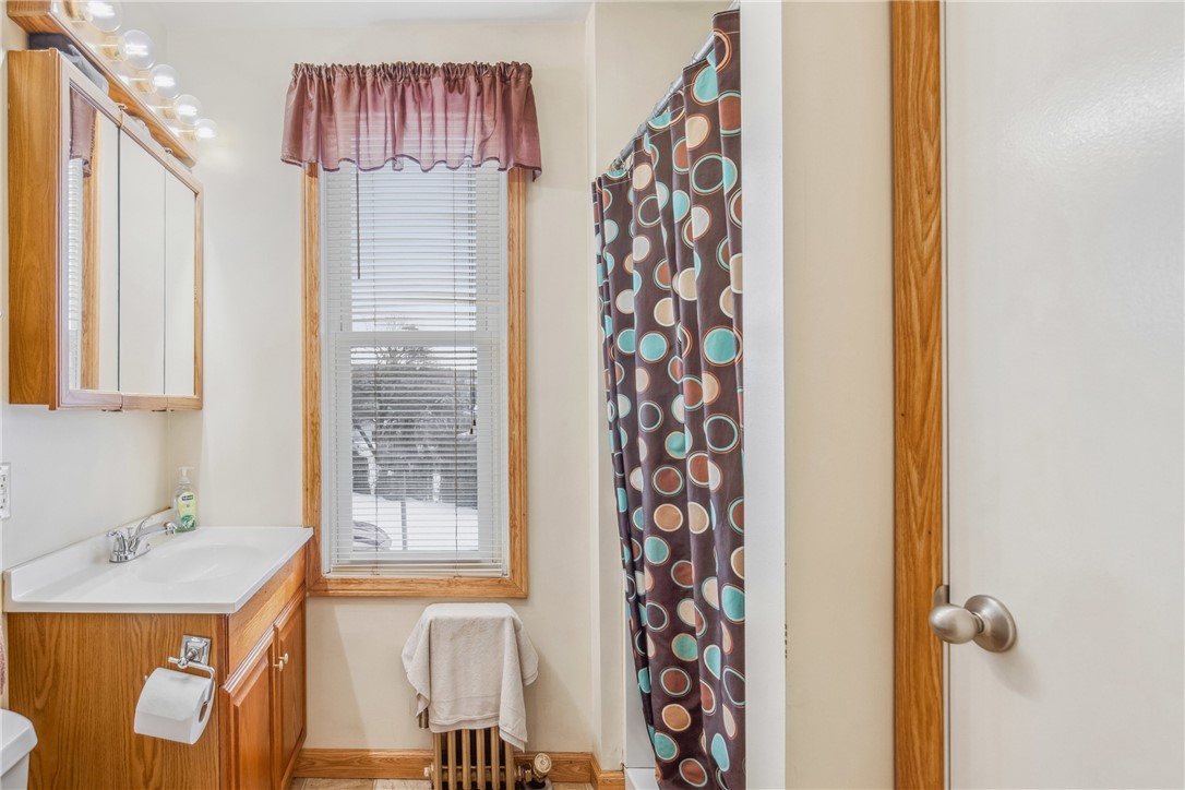 Meyersdale Boro, Pennsylvania 15552, United States, 4 Bedrooms Bedrooms, ,2 BathroomsBathrooms,Residential,Pending,12858