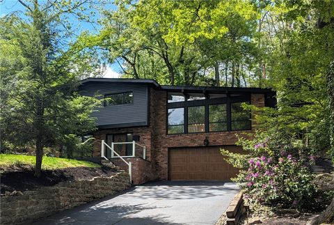 Photo of 2317 Marbury Rd, Pittsburgh, PA 15221 (MLS # 1752656)