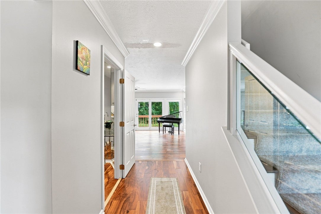 1606 Stone Mansion Dr