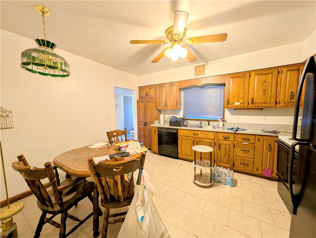 Latrobe, Pennsylvania 15650, United States, 2 Bedrooms Bedrooms, ,1 BathroomBathrooms,Residential,Active,164596