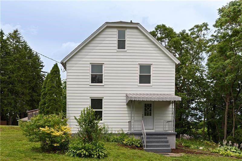 121 Freeport Road