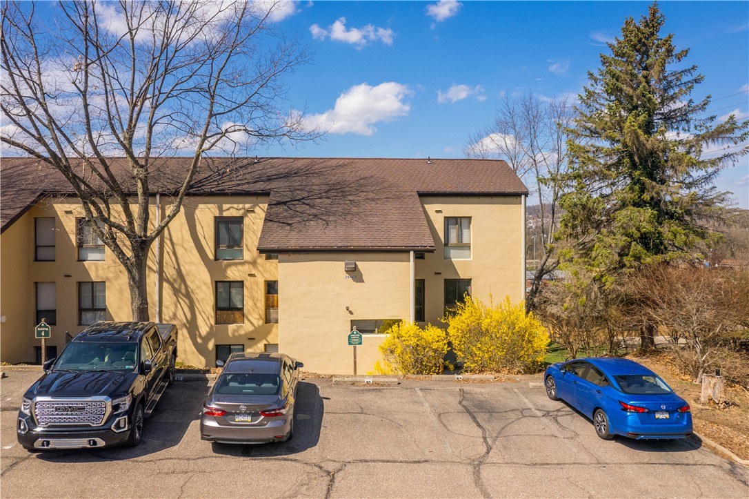 Scott Twp - Sal, Pennsylvania 15220, United States, 2 Bedrooms Bedrooms, ,1 BathroomBathrooms,Residential,Active,97105