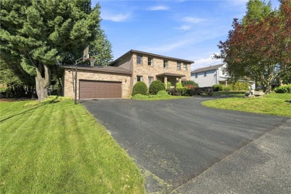 103 Eastview Center Twp PA 16001