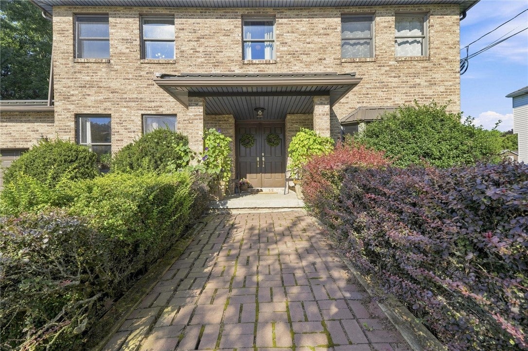 103 Eastview
