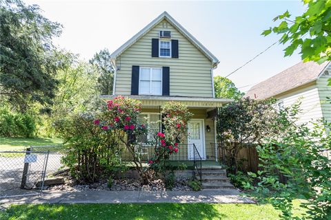 Photo of 1213 Mccormick Ave, Connellsville, PA 15425 (MLS # 1752050)
