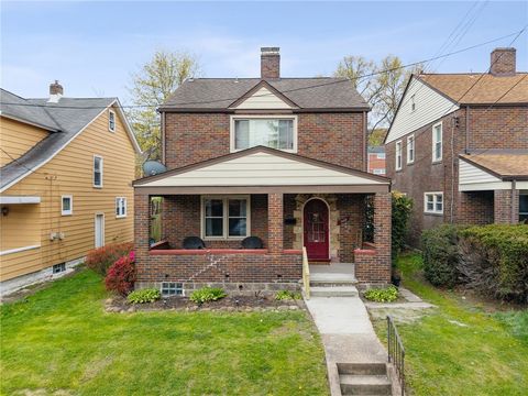 Photo of 1008 Washington St, Mckeesport, PA 15132 (MLS # 1748501)