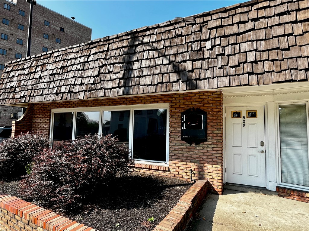 Mt Lebanon, Pennsylvania 15228, United States, ,Residential,Active,243129