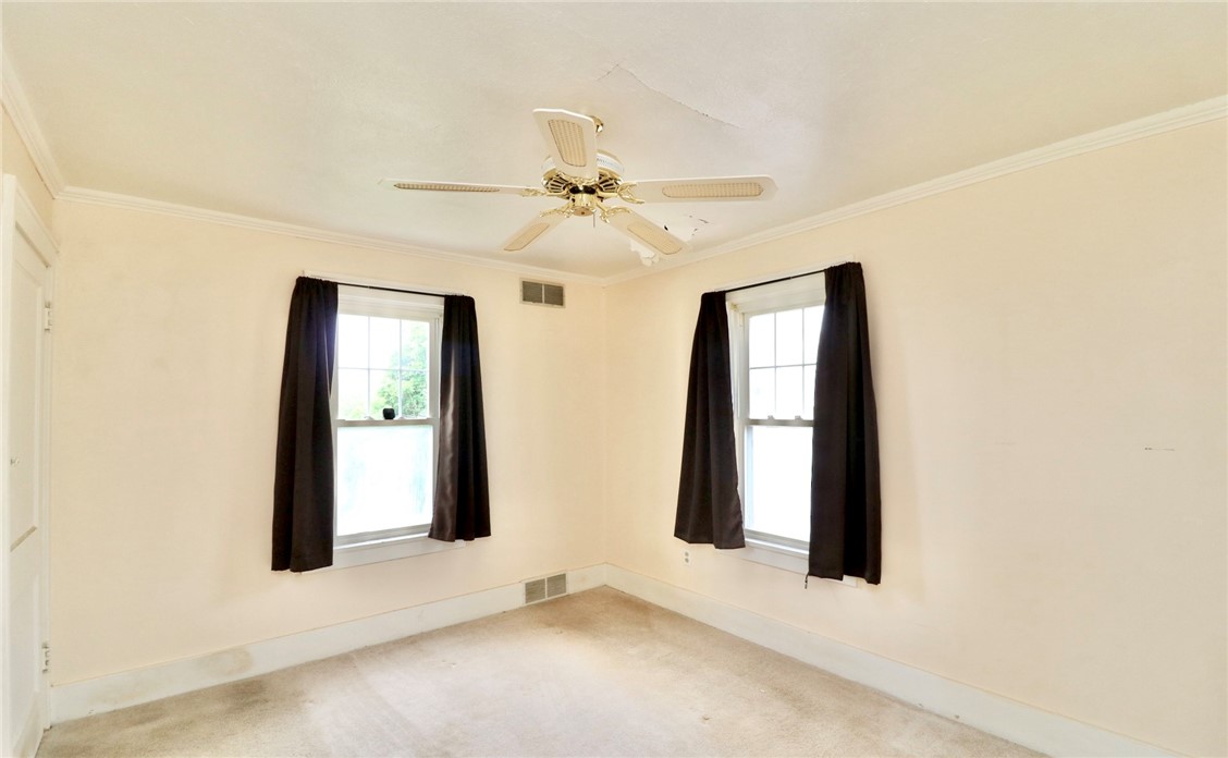 581 Adams St Ext, Rochester, Pennsylvania image 25