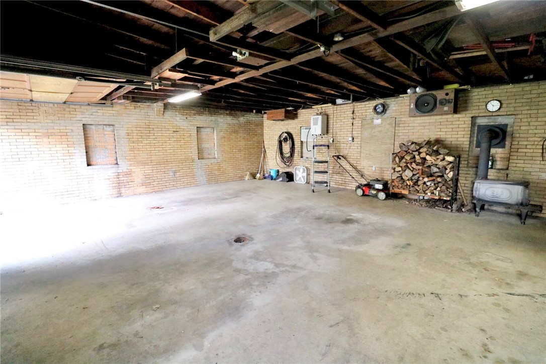 581 Adams St Ext, Rochester, Pennsylvania image 31