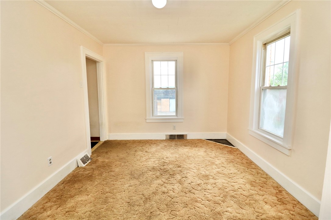 581 Adams St Ext, Rochester, Pennsylvania image 11