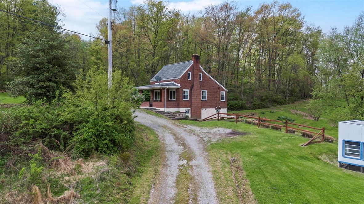 135 Erbes Ln