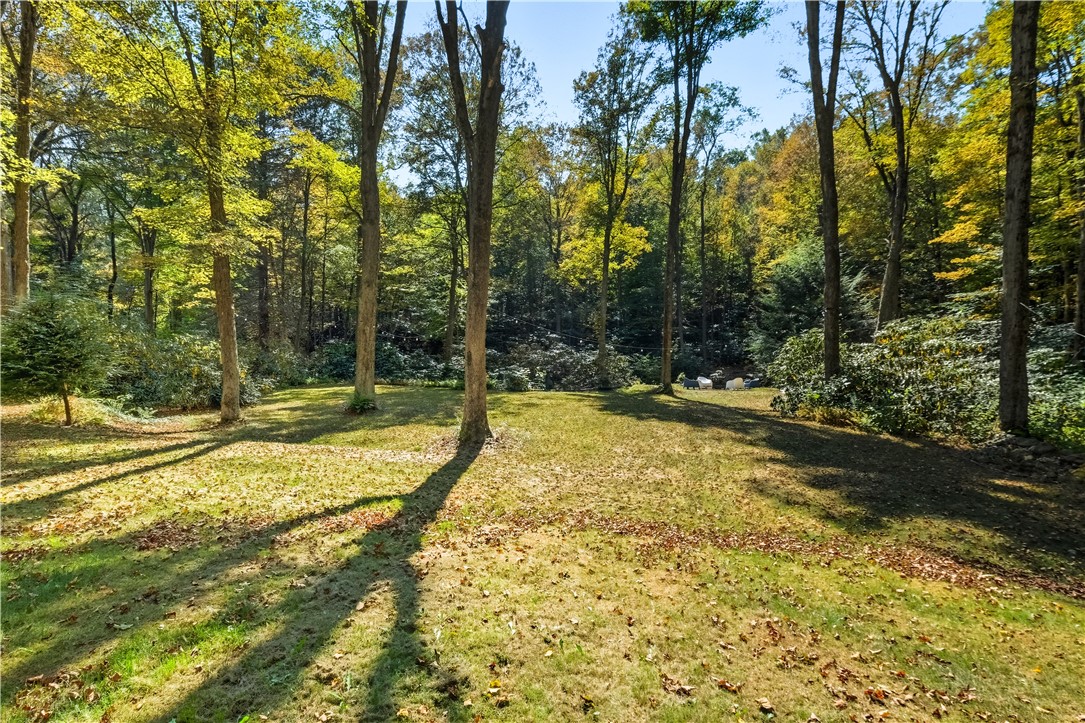 Normalville, Pennsylvania 15469, United States, 3 Bedrooms Bedrooms, ,2 BathroomsBathrooms,Residential,Pending,216016