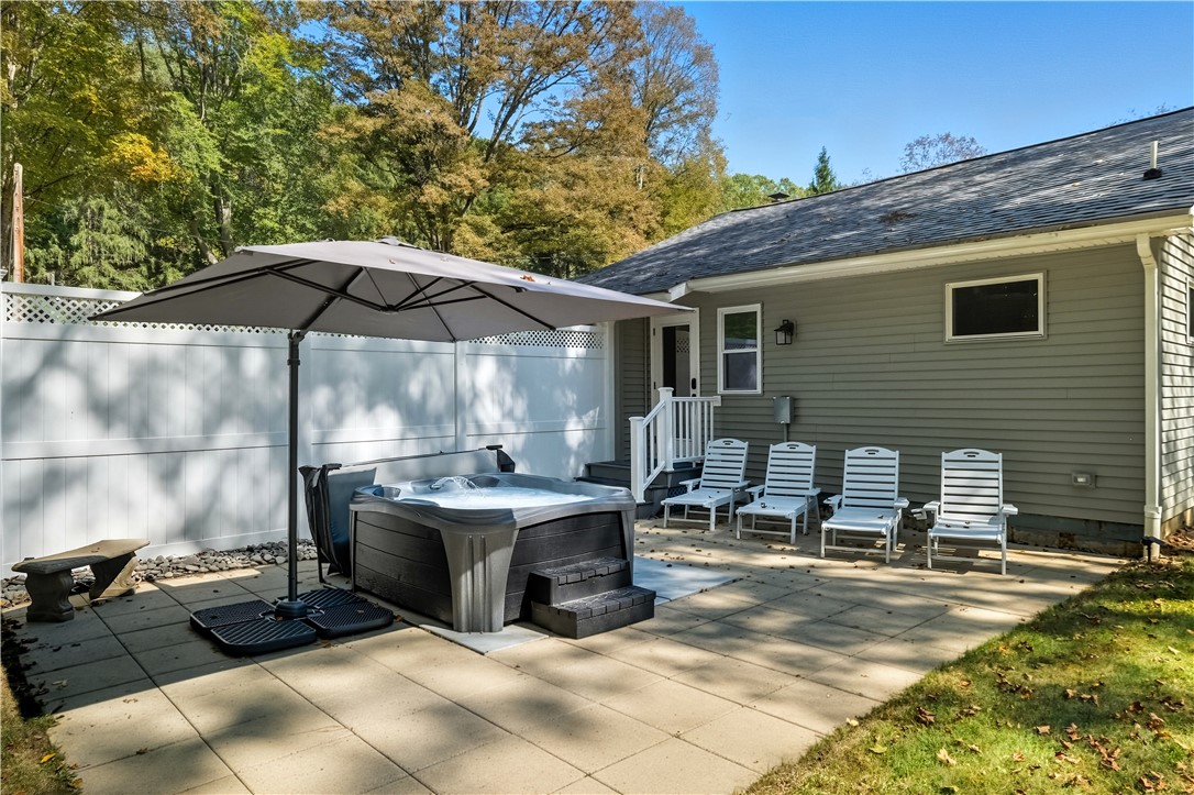 Normalville, Pennsylvania 15469, United States, 3 Bedrooms Bedrooms, ,2 BathroomsBathrooms,Residential,Pending,216016