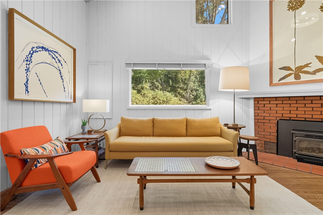 Normalville, Pennsylvania 15469, United States, 3 Bedrooms Bedrooms, ,2 BathroomsBathrooms,Residential,Pending,216016