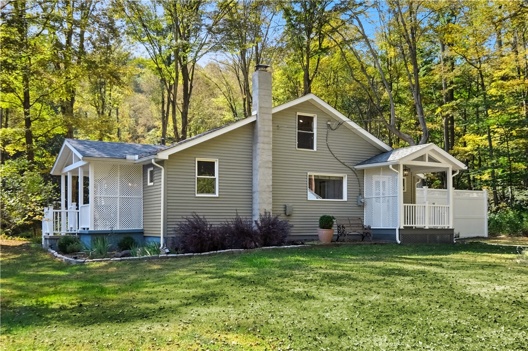 Normalville, Pennsylvania 15469, United States, 3 Bedrooms Bedrooms, ,2 BathroomsBathrooms,Residential,Pending,216016