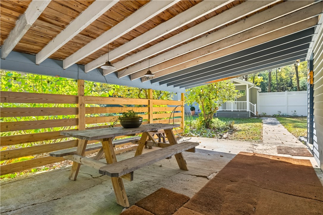 Normalville, Pennsylvania 15469, United States, 3 Bedrooms Bedrooms, ,2 BathroomsBathrooms,Residential,Pending,216016