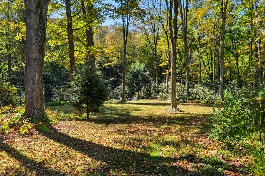 Normalville, Pennsylvania 15469, United States, 3 Bedrooms Bedrooms, ,2 BathroomsBathrooms,Residential,Pending,216016