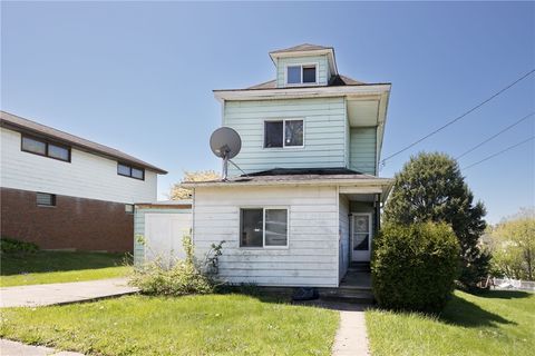 Homes For Sale - 1113 Nash Ave Ave<br/> Monessen, PA 15062