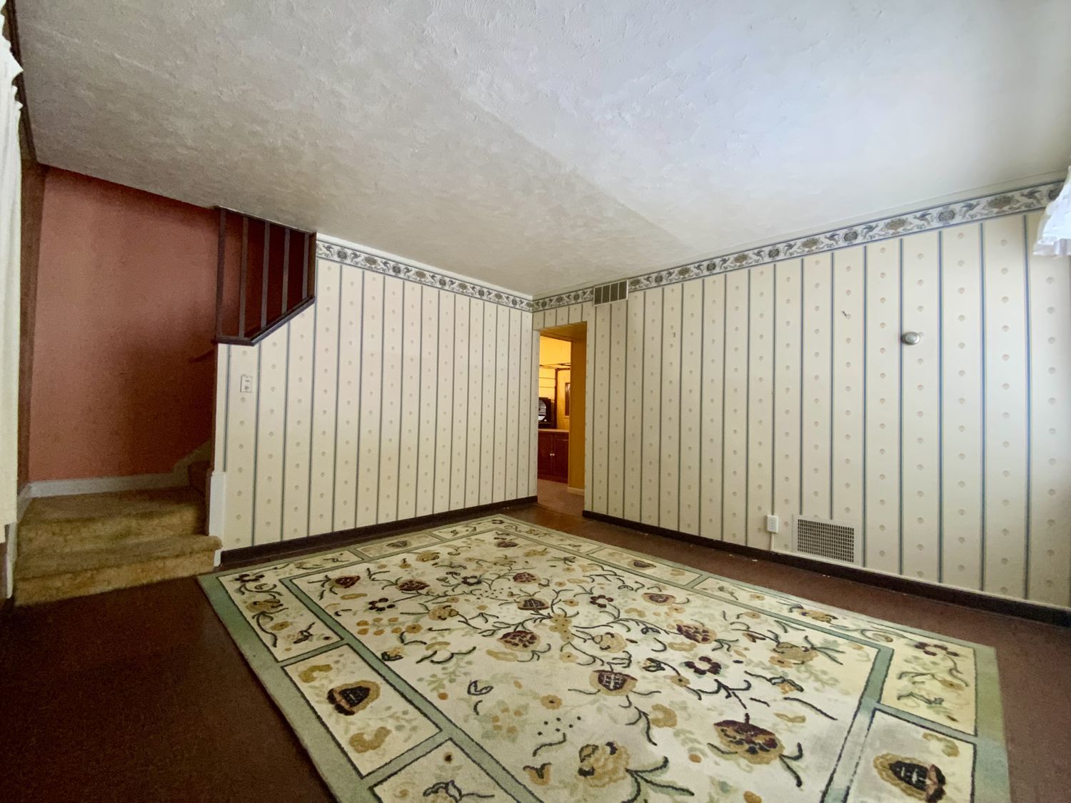 282 Oak Drive