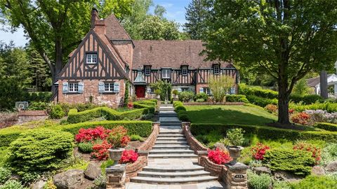 430 Woodland Rd Edgeworth PA 15143